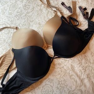 Victoria’s Secret nude double push-up bra